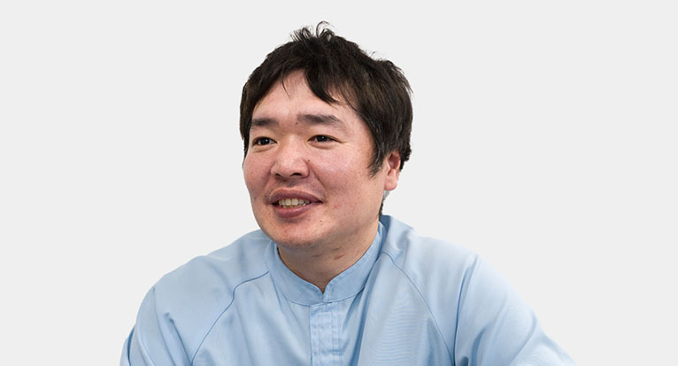 生産管理課課長 下里 亮輔さま